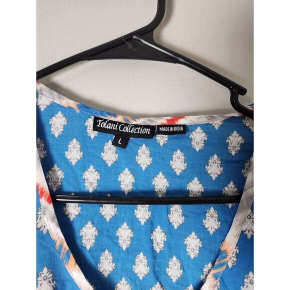 Tolani Collection Blouse Size Large Handkerchief Hem Red Blue V-Neck - Picture 2 of 6